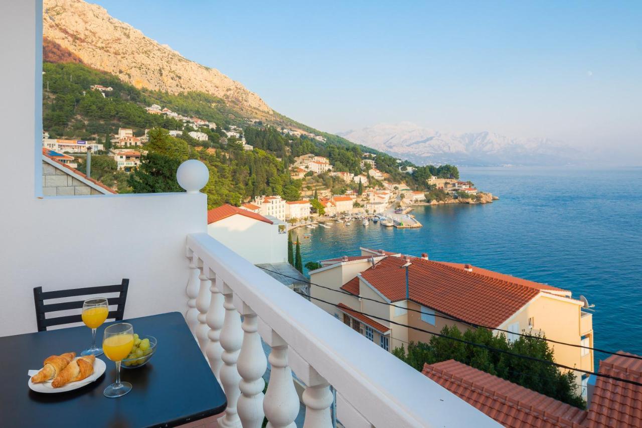 Family Beach Rooms Omiš Eksteriør bilde