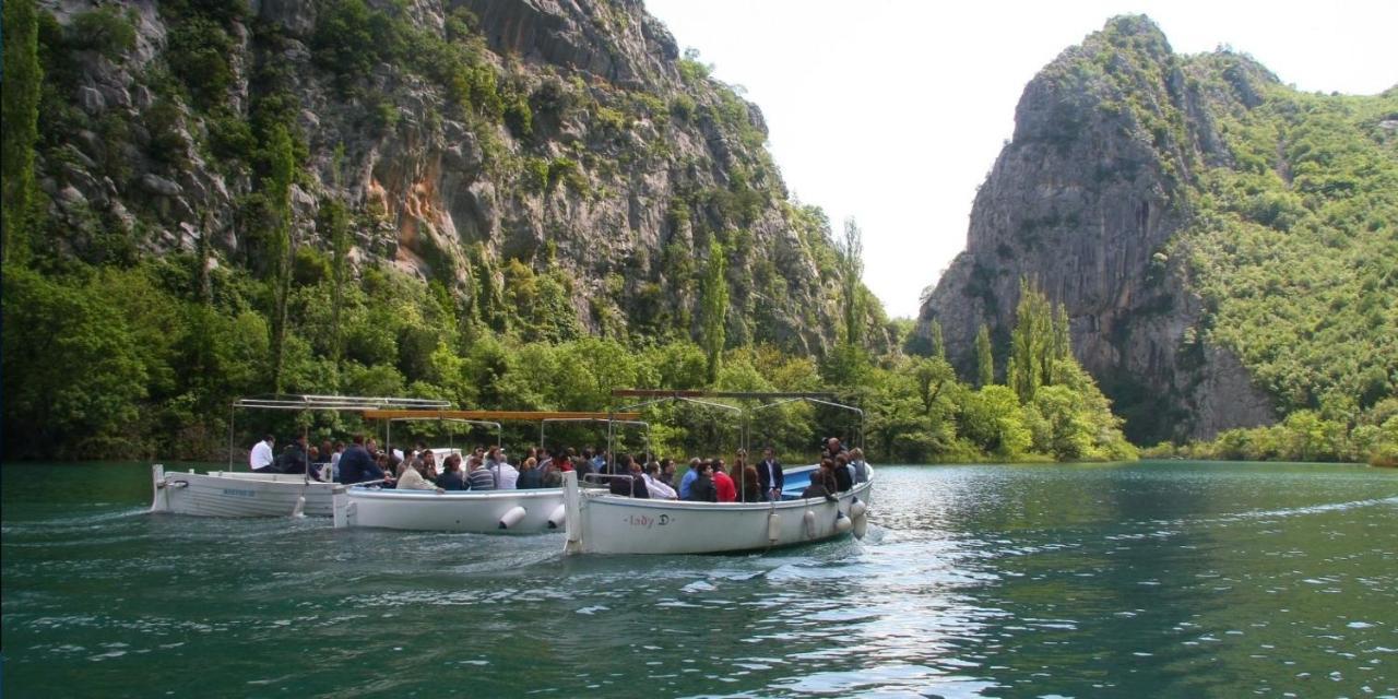 Family Beach Rooms Omiš Eksteriør bilde