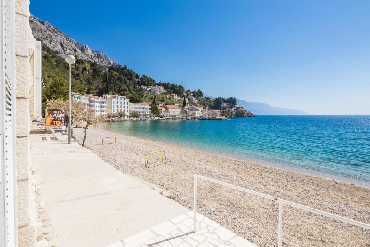 Family Beach Rooms Omiš Eksteriør bilde